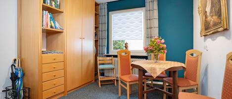 تناول الطعام