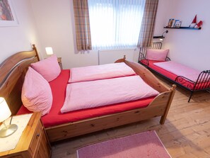 1 bedroom, free WiFi, bed sheets