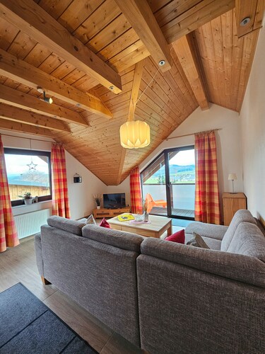 Apartment 'Schwalbennest' with Mountain View, Shared Terrace and Wi-Fi