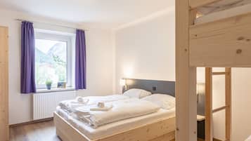 1 bedroom, free WiFi, bed sheets