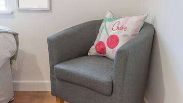 Apartment | 2 bilik tidur, seterika/papan seterika, Wi-fi percuma