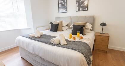 Bedford Meadows Apartment