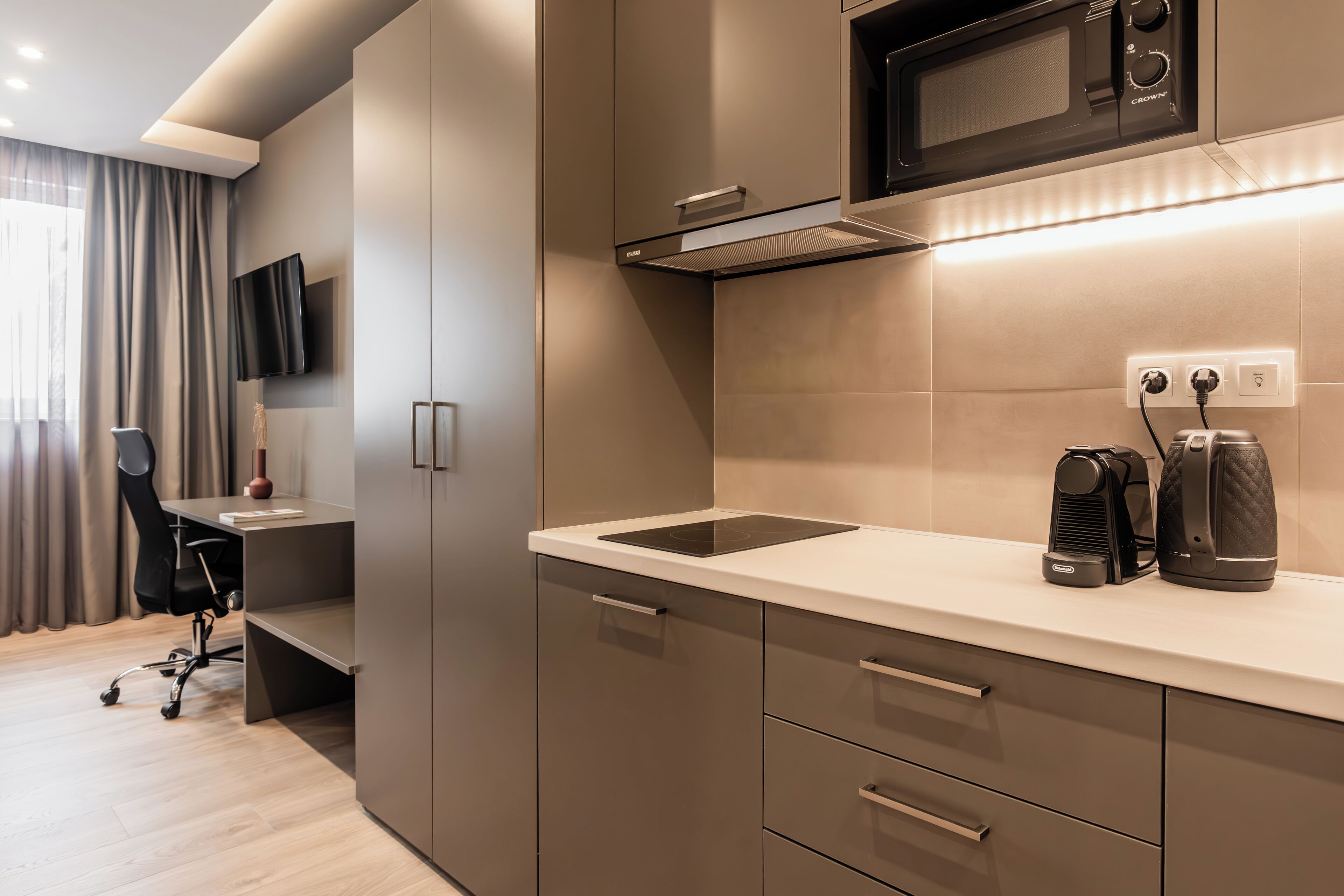 Comfort Apartment, City View | Desk, laptop workspace, blackout drapes, soundproofing