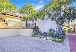 Exterior - Anna Kuta Inn Hotel (Kuta)