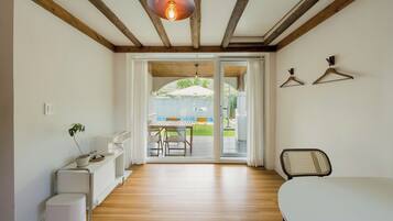 Basic-rum - 1 sovrum (AHouse(Private Jacuzzi/BBQ/Warm Pool)) | 1 sovrum och gratis wi-fi