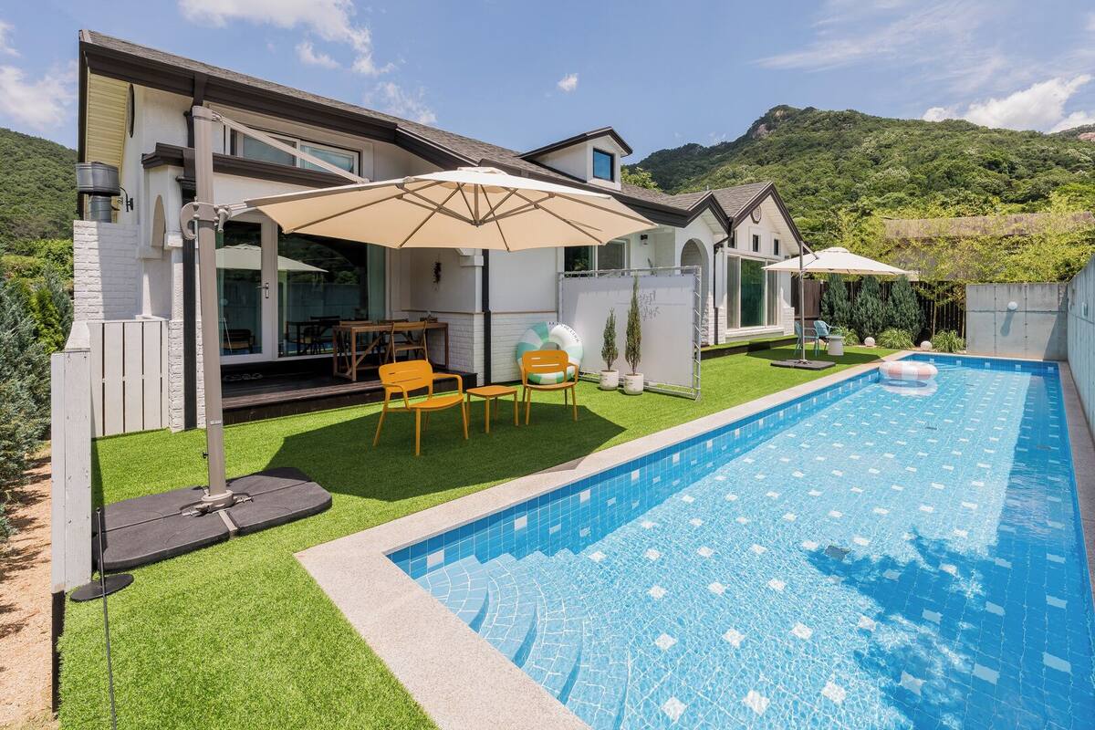 Kamar Basic, 1 kamar tidur (AHouse(Private Jacuzzi/BBQ/Warm Pool)) | 1 kamar tidur dan Wi-Fi gratis