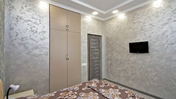 Blackout curtains, iron/ironing board, free WiFi