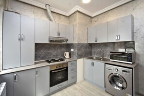 Private kitchen - Apartment on Buzand street (Yerevan)