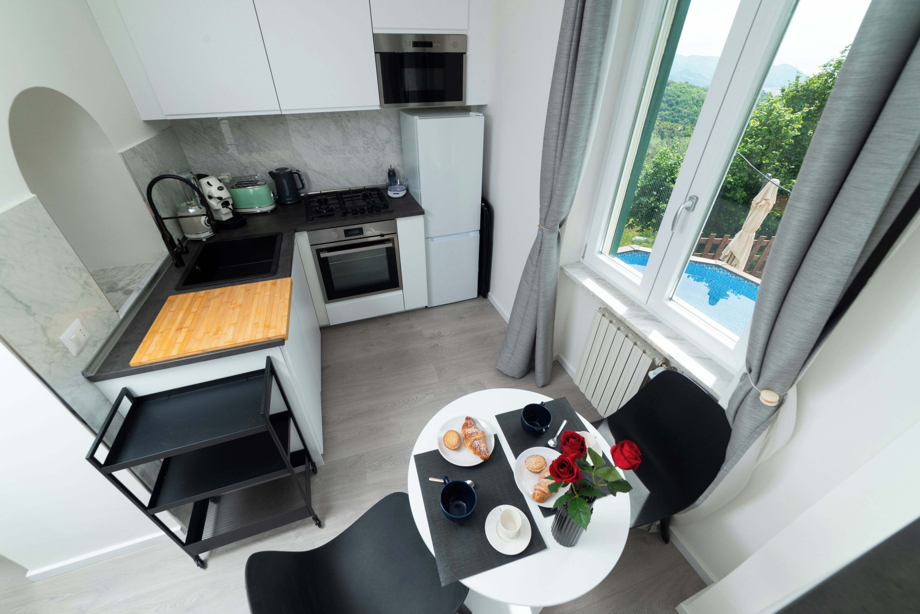 Frigorifero, microonde, forno, lavastoviglie