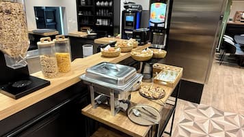 Daily buffet breakfast for a fee
