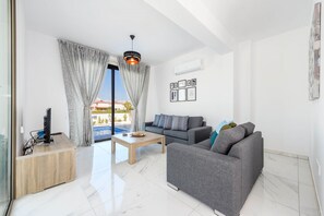 Living room - Villa Levanda #40 (Paralimni)