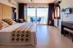 7 bedrooms, iron/ironing board, travel cot, free WiFi