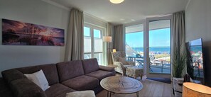 Fernseher, Stereoanlage