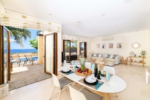 In-room dining - Villa Greco Mare #6 (Paralimni)