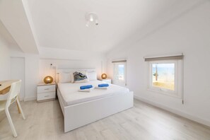 4 bedrooms, bed sheets - Sirens Beach House (Sotira)