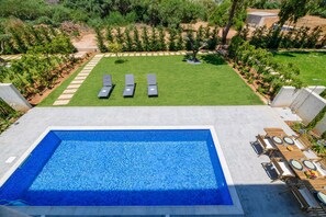 Pool - By The Beach - Sea Pearl Villa (Paralimni)