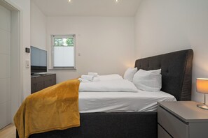 2 Schlafzimmer, Reisekinderbett, kostenloses WLAN