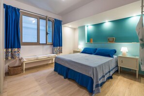 4 chambres, fer et planche à repasser, lit parapluie, Wi-Fi gratuit