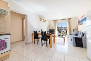 In-room dining - Estelle Suite (Ayia Napa)