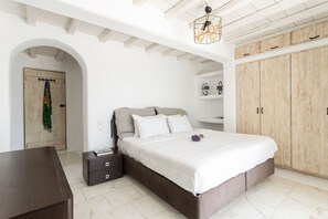 3 bedrooms, iron/ironing board, free WiFi