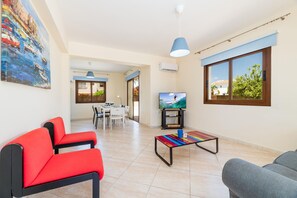 Living room - Villa Sarah (Sotira)