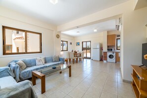 Living room - Villa Stephanie Oasis (Sotira)