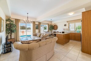 Living room - Villa Jacqueline (Paralimni)