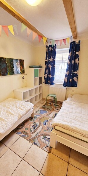 2 bedrooms, free WiFi