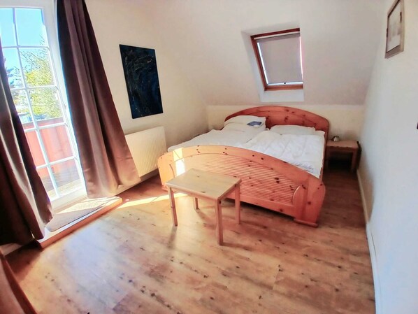 2 bedrooms, free WiFi