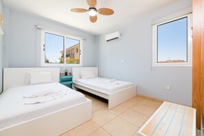 3 bedrooms, bed sheets - Villa Kohili (Paralimni)