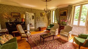 Interior - Family house in the forest and close to the ocean (Pontenx-les-Forges)