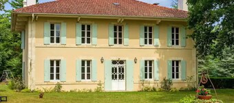 Family house in the forest and close to the ocean