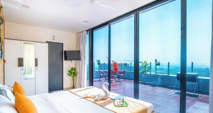 Luxury 3 Bed with Private Rooftop - Mumbai Airport