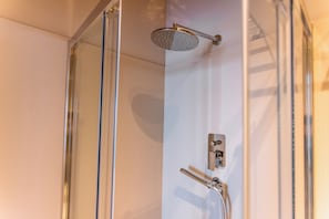 Double Room | Bathroom