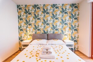 Double Room | Blackout curtains, soundproofing, free WiFi - La Culla dei Sogni (Pescara)