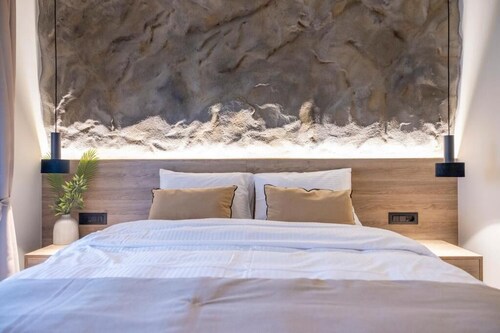 Polyzos Luxury Suites Meteora #2 - Adults Friendly