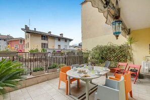 Standard Apartment, Multiple Bedrooms (Flower House) | Outdoor dining - Flower House (Arco)