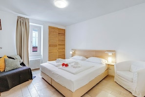Appartement Standard, 2 chambres, four à micro-ondes (Flower House) | 2 chambres