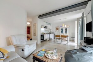 21-吋平面電視，提供有線頻道