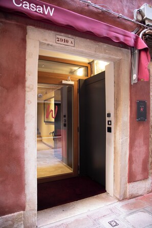 Entrada de la propiedad