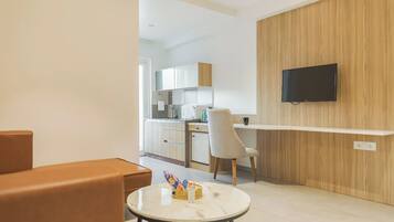 Sarapan prasmanan setiap hari (INR 2000 per orang)