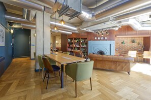 Bar lounge