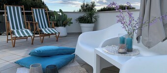 Where the Sunset Meets the Sea - Panoramic penthouse a stone's throw from the beach