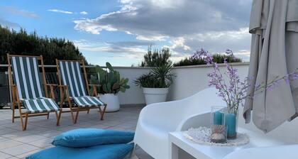 Where the Sunset Meets the Sea - Panoramic penthouse a stone's throw from the beach