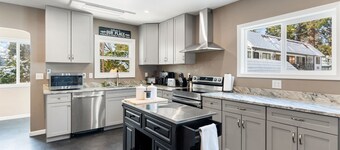 Bungalow on the Boulevard in Mt. Shasta