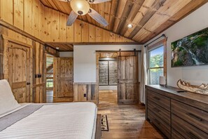 4 bedrooms, free WiFi