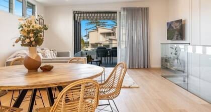 22 North & South - Two modern duplexes in a prime location close to the beach