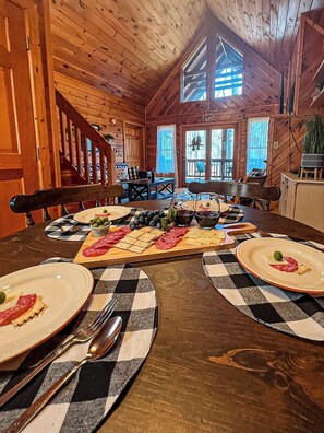 Dining - Discover tranquility at Hidden Oasis, a charming home nestled in serene Cherry Log Mountain (Cherry Log)
