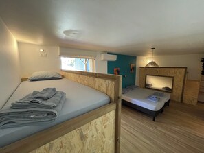 4 Schlafzimmer, Reisekinderbett, kostenloses WLAN, Bettwäsche