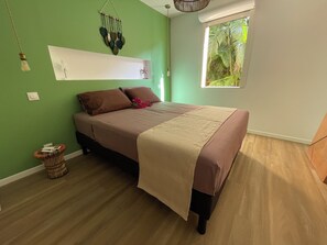 4 habitaciones, cuna de viaje, wifi gratis y ropa de cama 